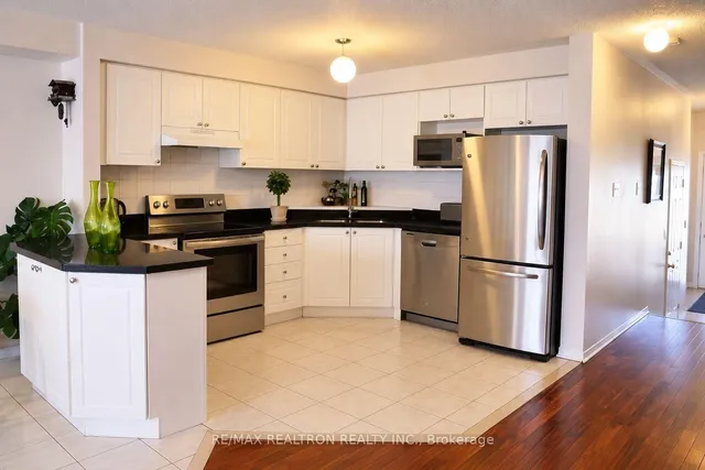 5530 Glen Erin Dr #23, Mississauga 3
