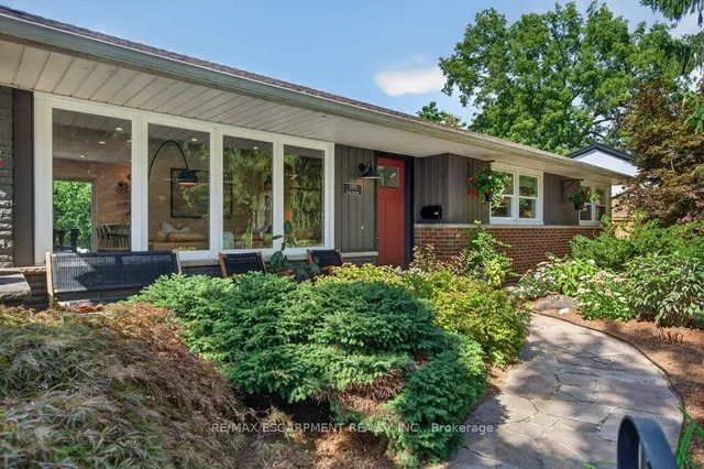 395 Lark Ave, Burlington 4
