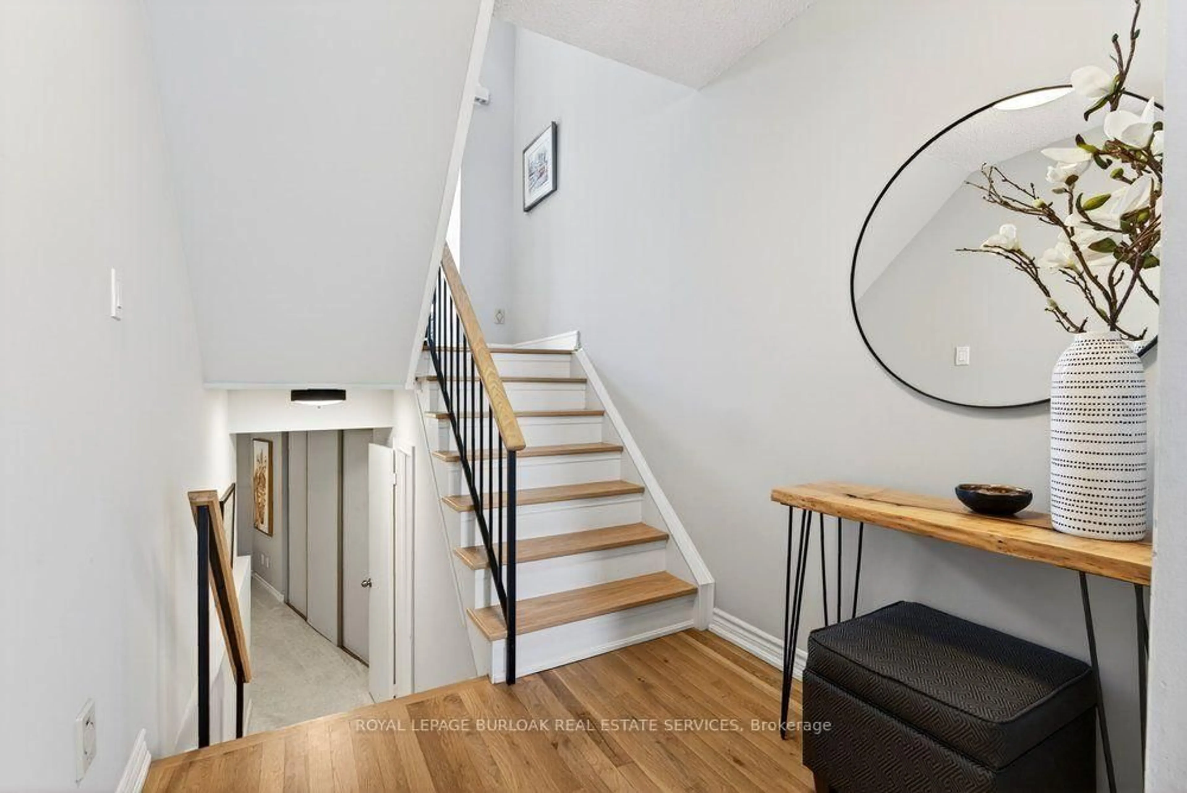 Unknown for 1351 Ontario St #14, Burlington Ontario L7S 1E9