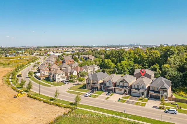 155 Lionhead Golf Club Rd, Brampton 3