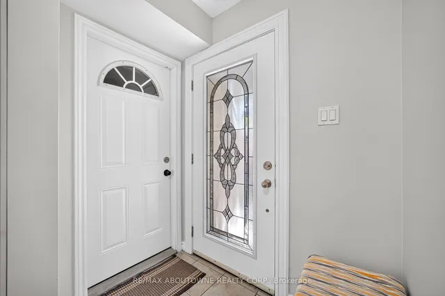 668 Greycedar Cres, Mississauga 4