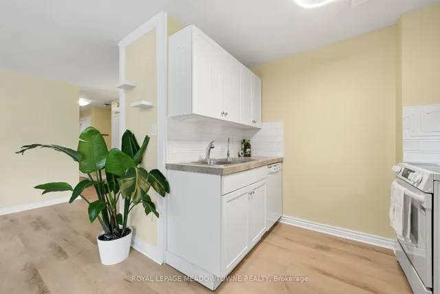 49 Park Ave #301, Halton Hills 2