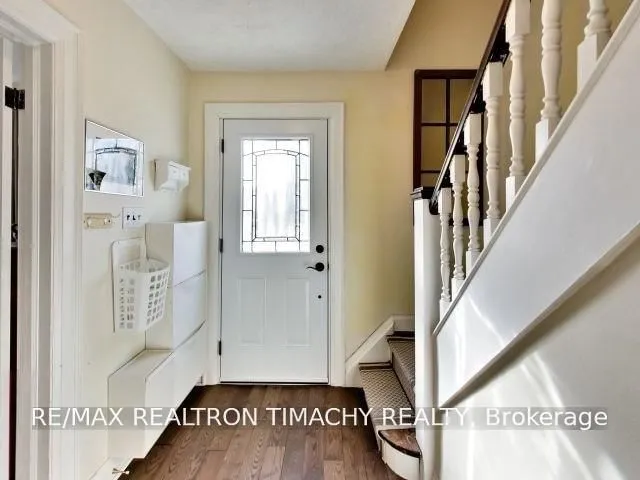 61 Thirty Seventh St, Toronto 3