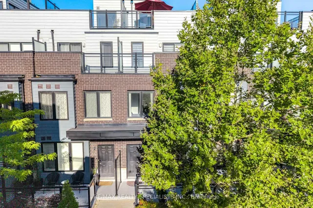 2232 Bromsgrove Rd #7, Mississauga 2