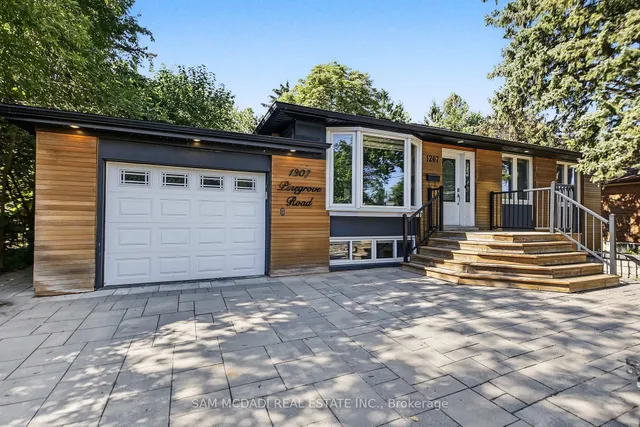 1207 Pinegrove Rd, Oakville 2