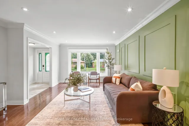 1207 Pinegrove Rd, Oakville 5