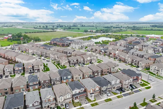 526 Kennedy Circ, Milton 5