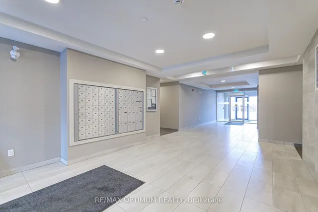 58 Sky Harbour Dr #108, Brampton 4