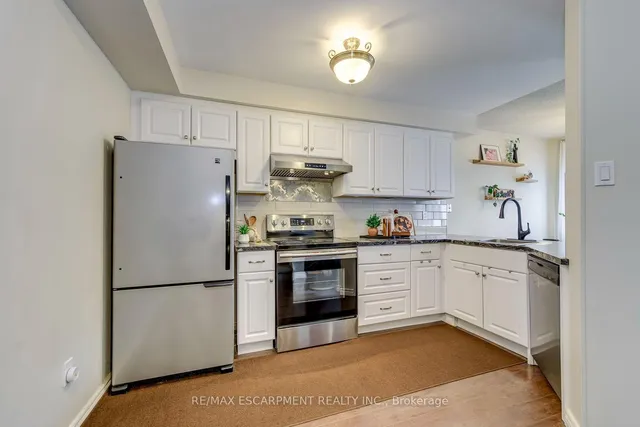 2549 Addingham Cres, Oakville 5