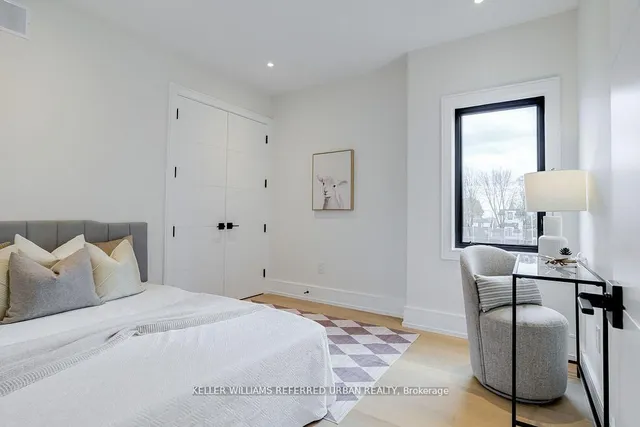 33 Twelfth St, Toronto 5
