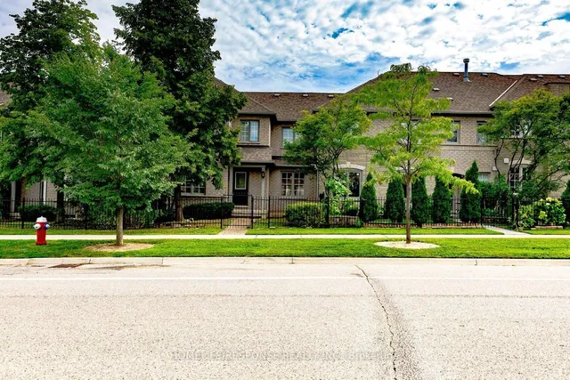 450 BRISTOL Rd #25, Mississauga