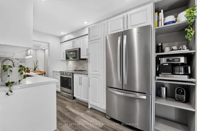 59 Maple Ave #8, Halton Hills 3