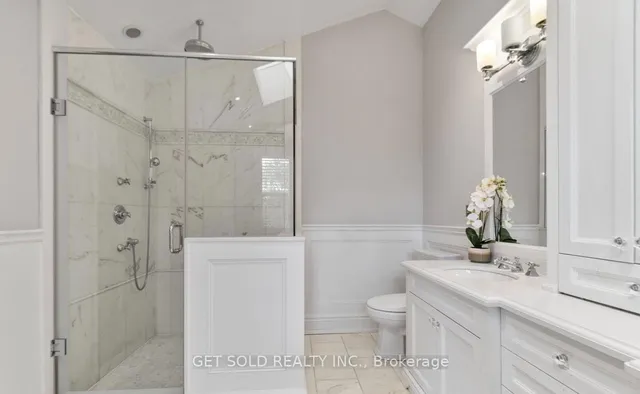 2552 Jarvis St, Mississauga 4