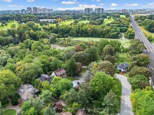 7 Humberview Cres, Toronto 5
