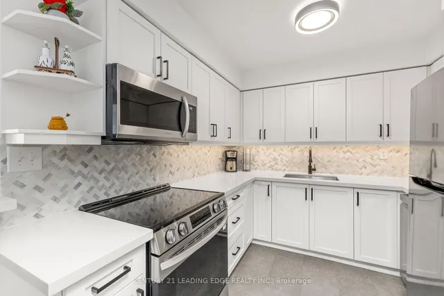 2199 Sixth Line #206, Oakville 4