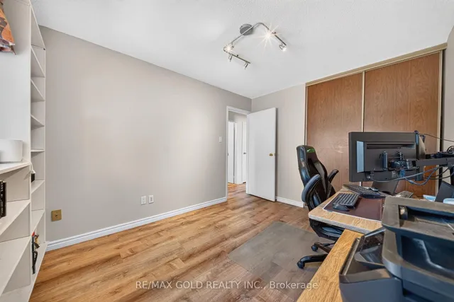 6 Rowe Crt, Brampton 2