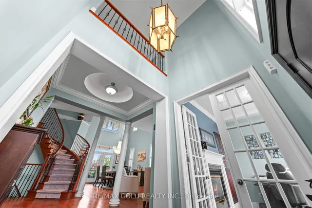 6 Pasadena Ave, Brampton 3