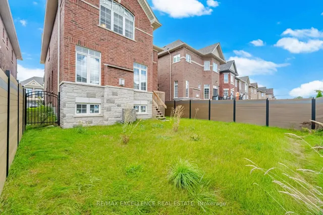 32 Branigan Cres, Halton Hills 5
