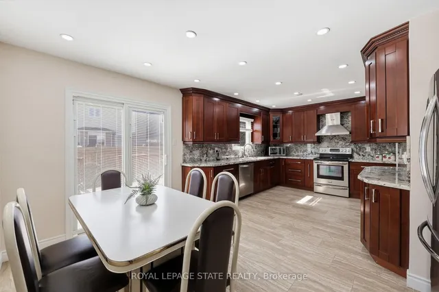 5592 Millbrook Lane, Mississauga 3