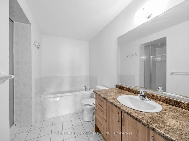 28 Yellow Sorrel Rd, Brampton 3