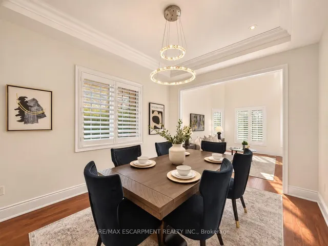 2121 Blackforest Cres, Oakville