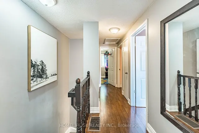 48 Thatcher Crt, Brampton 2