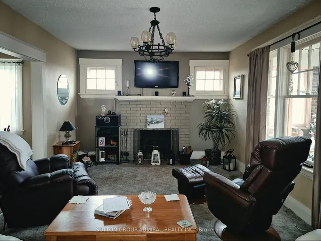 15380 Hurontario St, Caledon 5