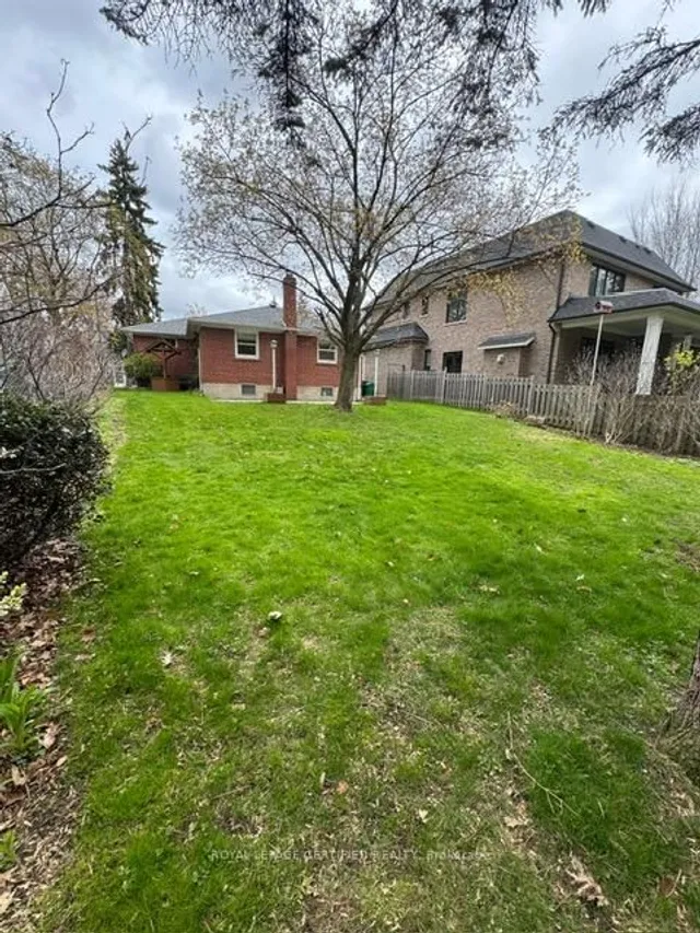 1540 Trotwood Ave, Mississauga 2