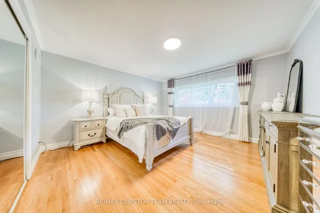 1398 Clearview Dr, Oakville 3