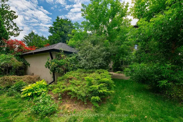 61 Grenview Blvd, Toronto 2