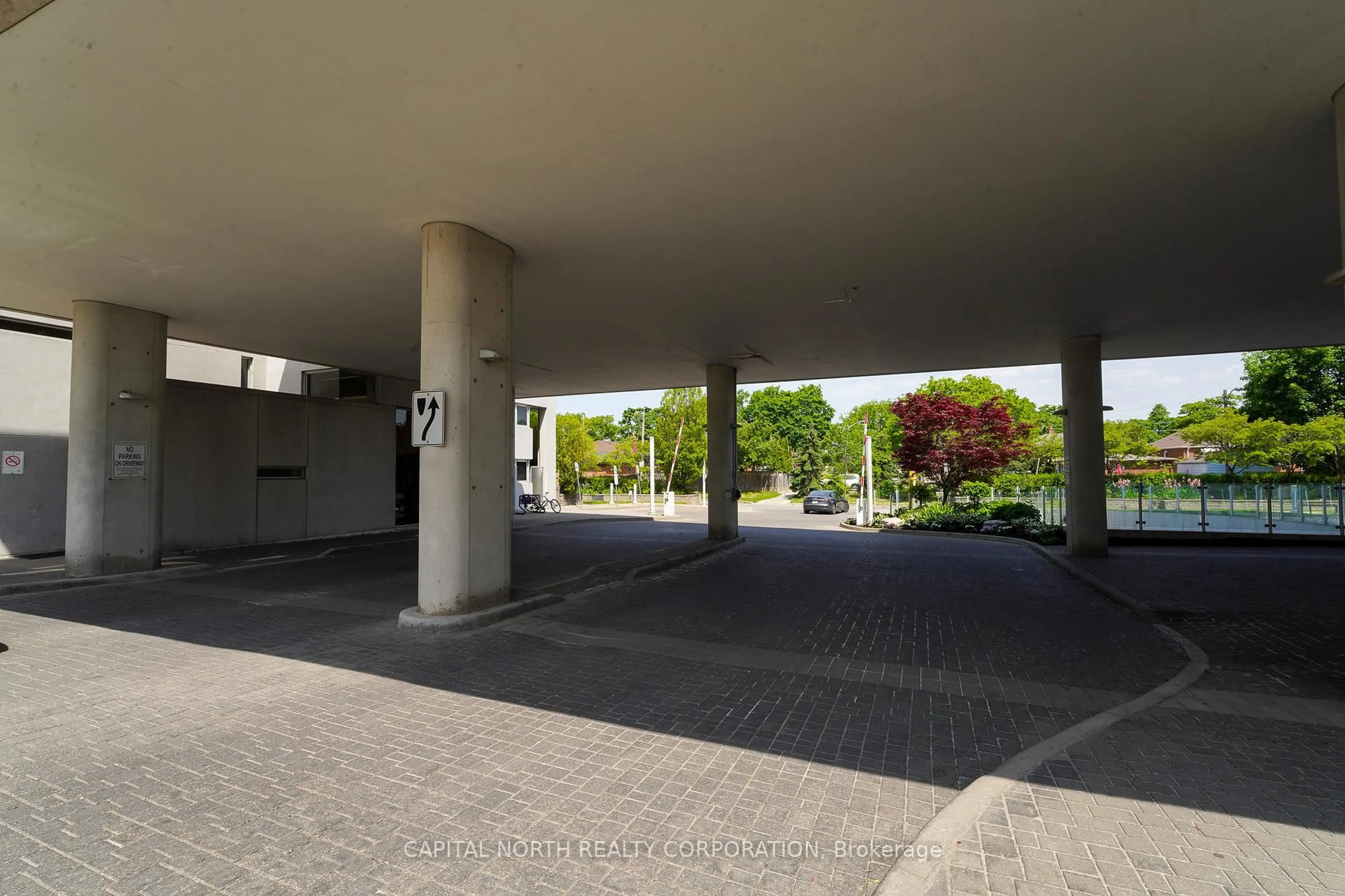 trreb/IMG-W13789988_3a075755-197a-47b1-8ab3-9ad62551bcf5-l.jpg
