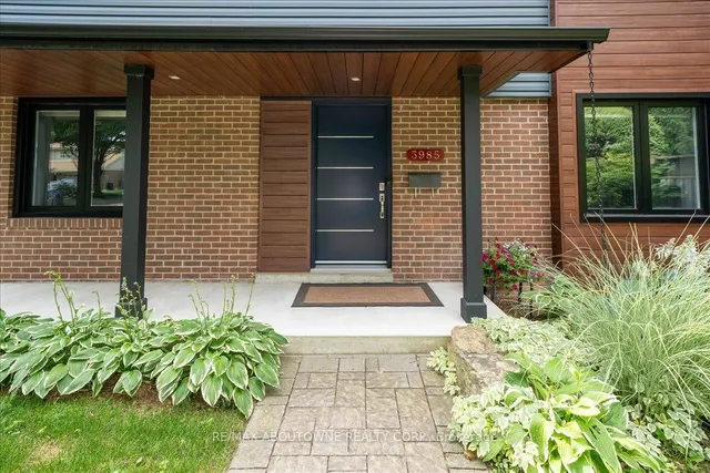 3985 Taffey Cres, Mississauga 5