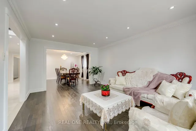 2041 Madden Blvd, Oakville 2