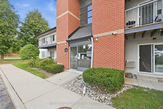 1450 Glen Abbey Gate #1121, Oakville 2