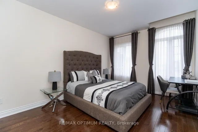 16 Layton St, Brampton 5