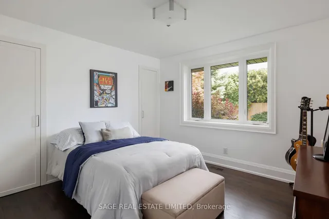 19 Oldham Rd, Toronto 5