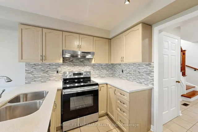 5853 Swordsman Dr, Mississauga 4