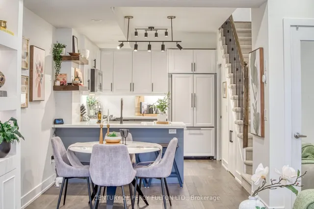 26 Ernest Ave #20, Toronto 5