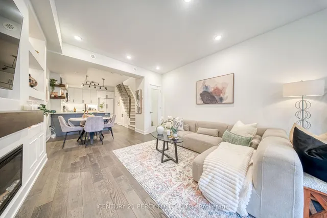 26 Ernest Ave #20, Toronto 3