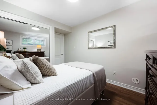 2563 Sixth Line #16, Oakville 5