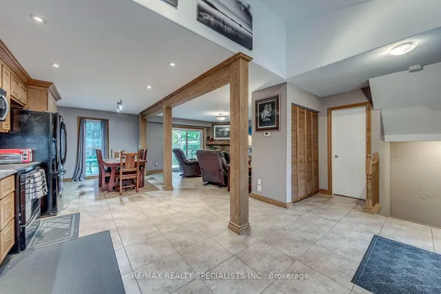 4089 BARBICAN Dr, Mississauga 4