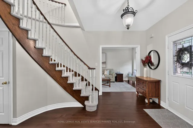 1962 Calgary Crt, Mississauga 3