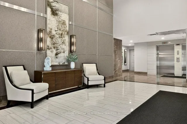 2486 Old Bronte Rd #701, Oakville 3