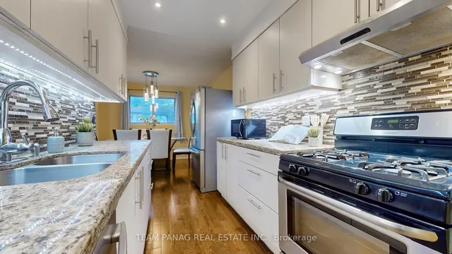 18 Carleton Pl #18, Brampton 3