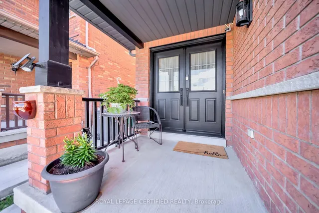 70 Vintage Gate, Brampton 4
