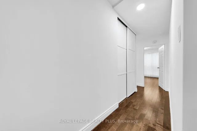 1359 White Oaks Blvd #403, Oakville 4