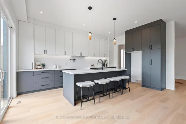 2350 Eighth Line, Oakville 4