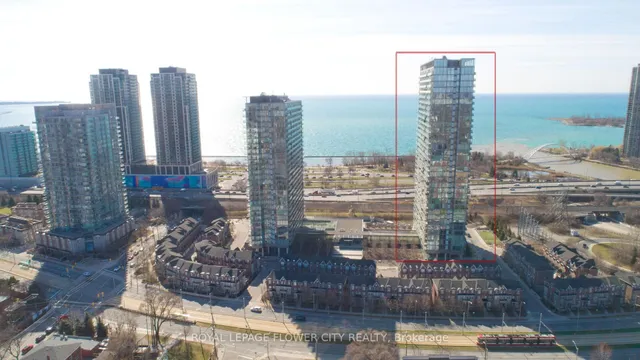 105 The Queensway Ave #415, Toronto 3