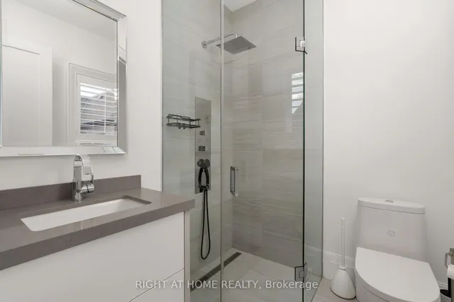 1410 Stanbury Rd, Oakville 4