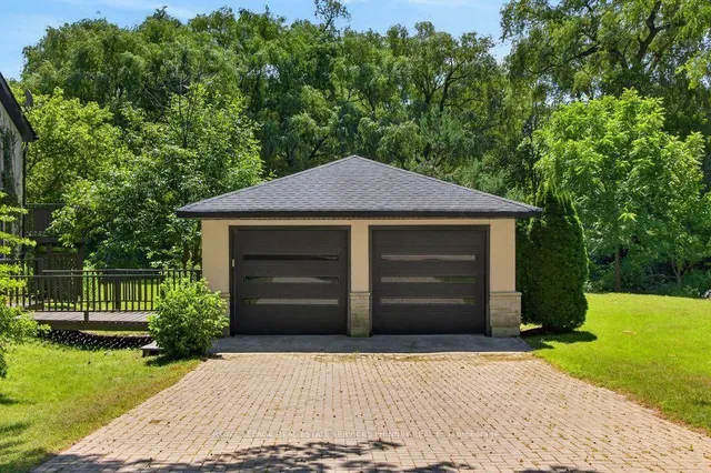 1340 Contour Dr, Mississauga 2